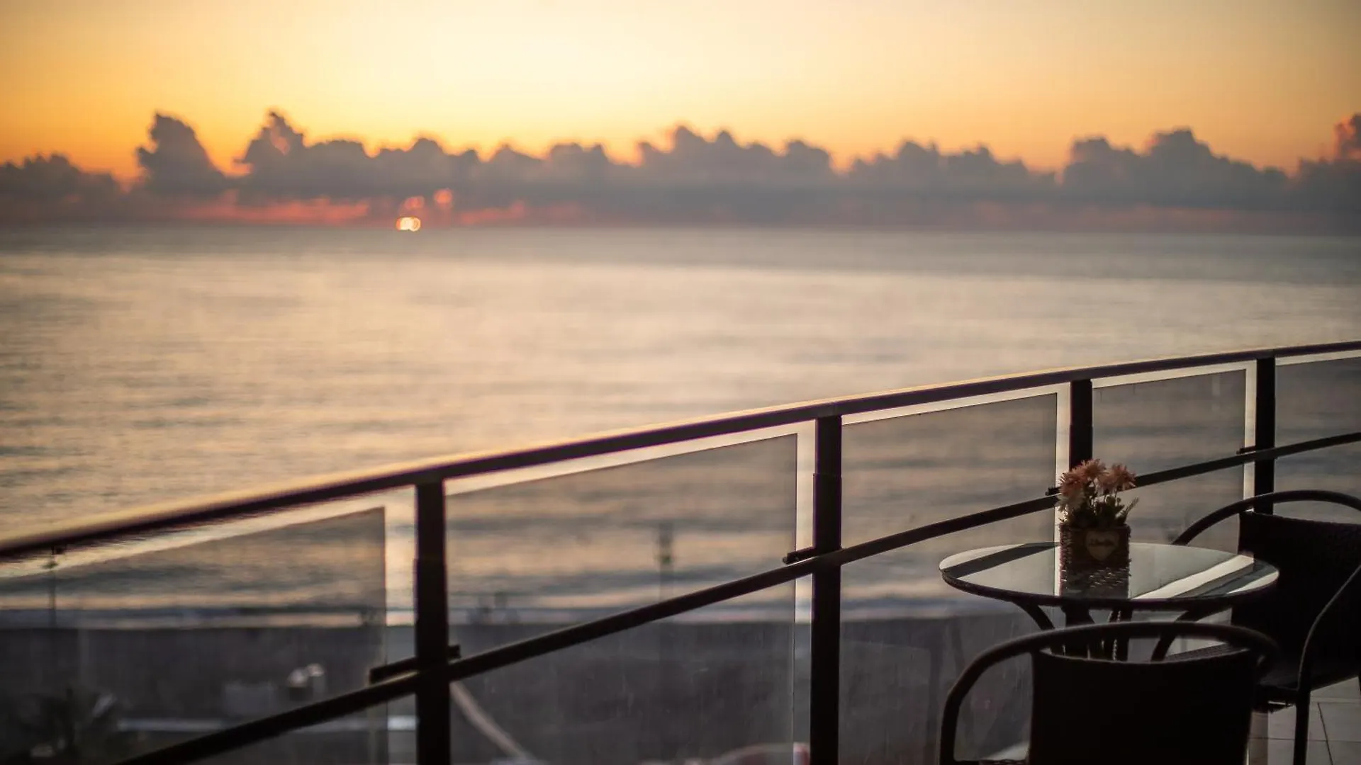 Sea View Rooms In Batumi 0*,  Geórgia