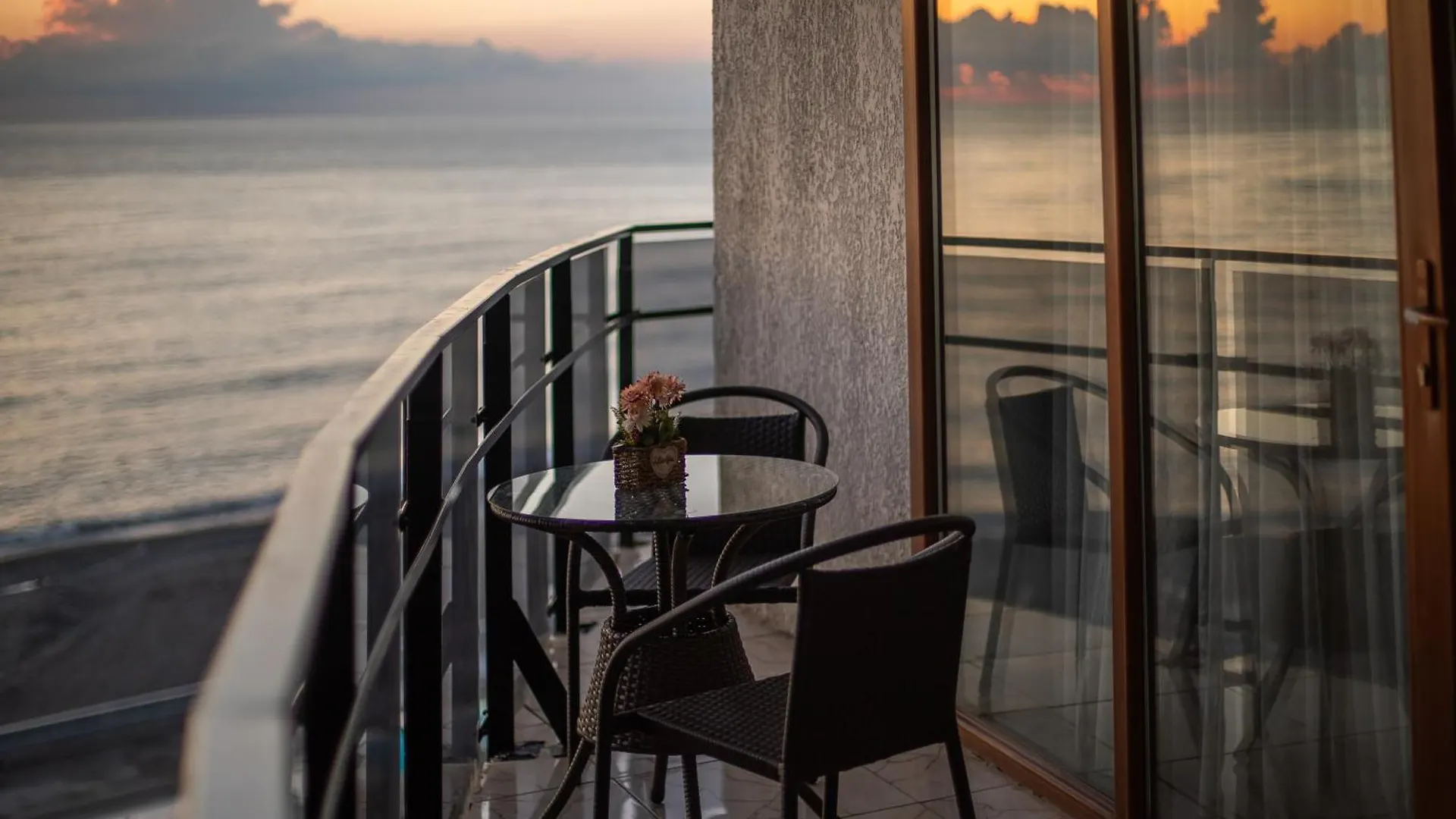 Sea View Rooms In Batumi Hotel